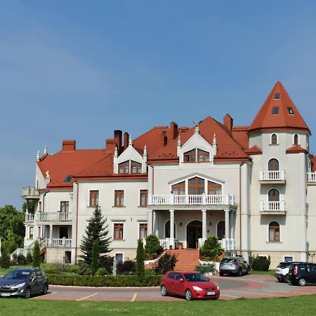 Palac Koronny Noclegi & Wypoczynek Wodzisław المظهر الخارجي الصورة