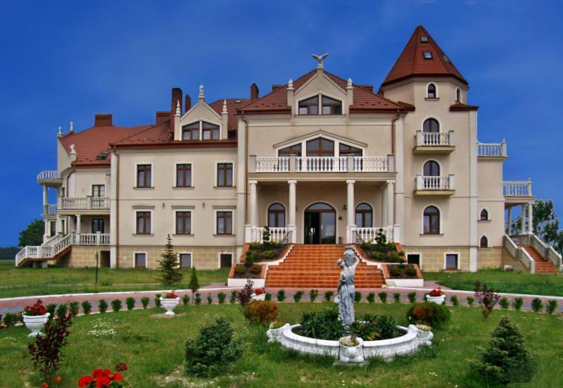 Palac Koronny Noclegi & Wypoczynek Wodzisław المظهر الخارجي الصورة